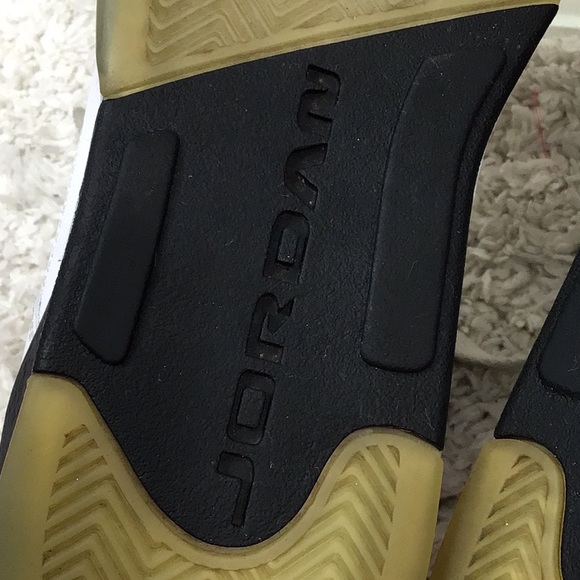 Air Jordan 5 Retro white cement sneakers - Picture 9 of 14